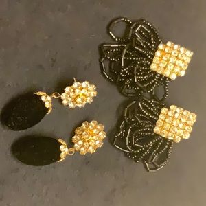 2 PAIR VINTAGE RHINESTONE PIERCED EARRINGS I XTRA PAIR FREE